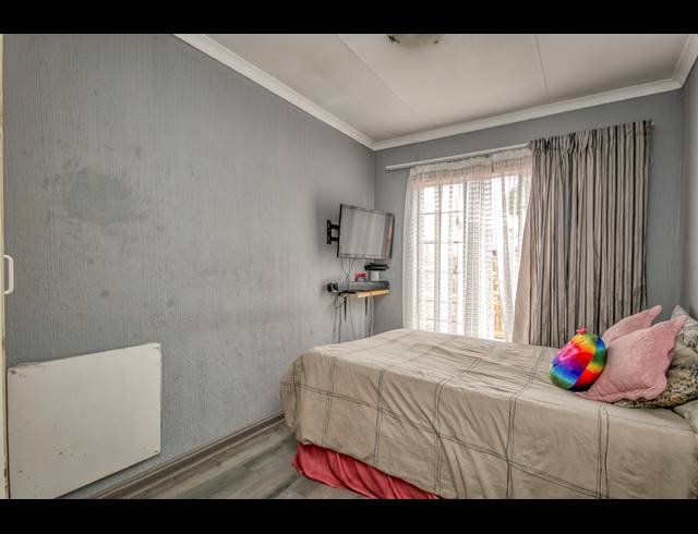 2 BEDROOM APARTMENT FOR SALE IN WELTEVREDEN PARK